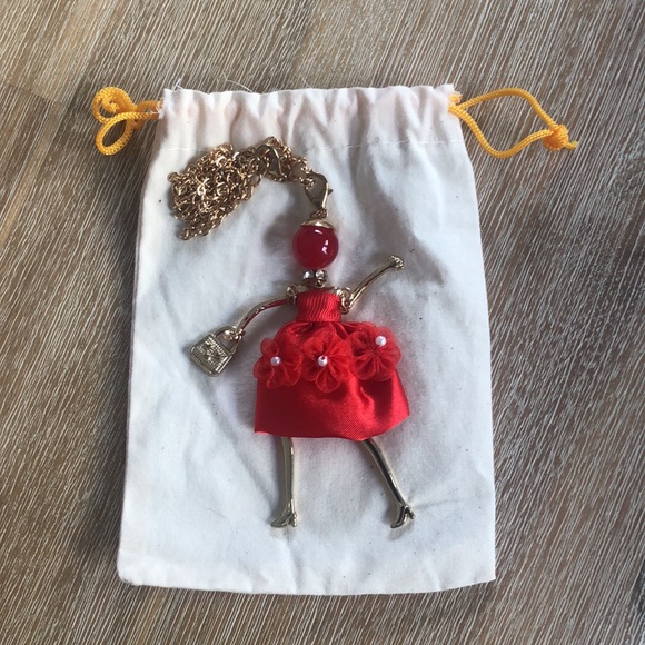 Baby Doll Long Necklace - Picture 3 of 9